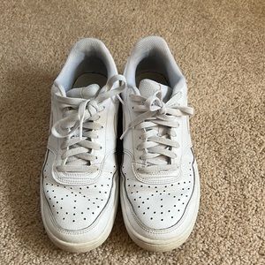White Nikes women size 9